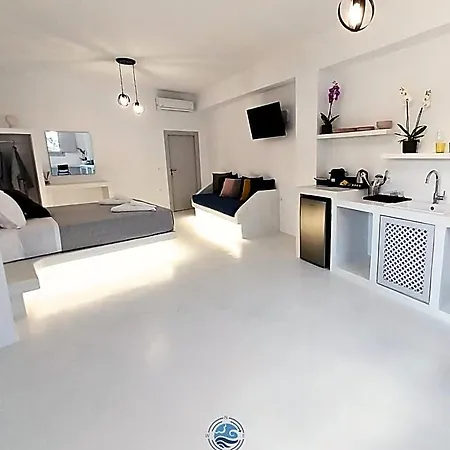 East Wind Perissa 3* Fira (Santorini)