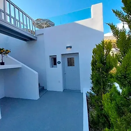 East Wind Perissa Hotel 3*