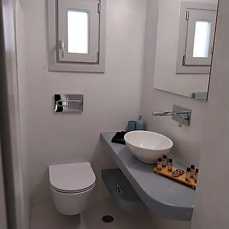 East Wind Perissa 3* Fira (Santorini)